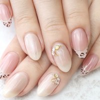 レオパード ヒョウ柄 白のネイルデザイン ネイルブック