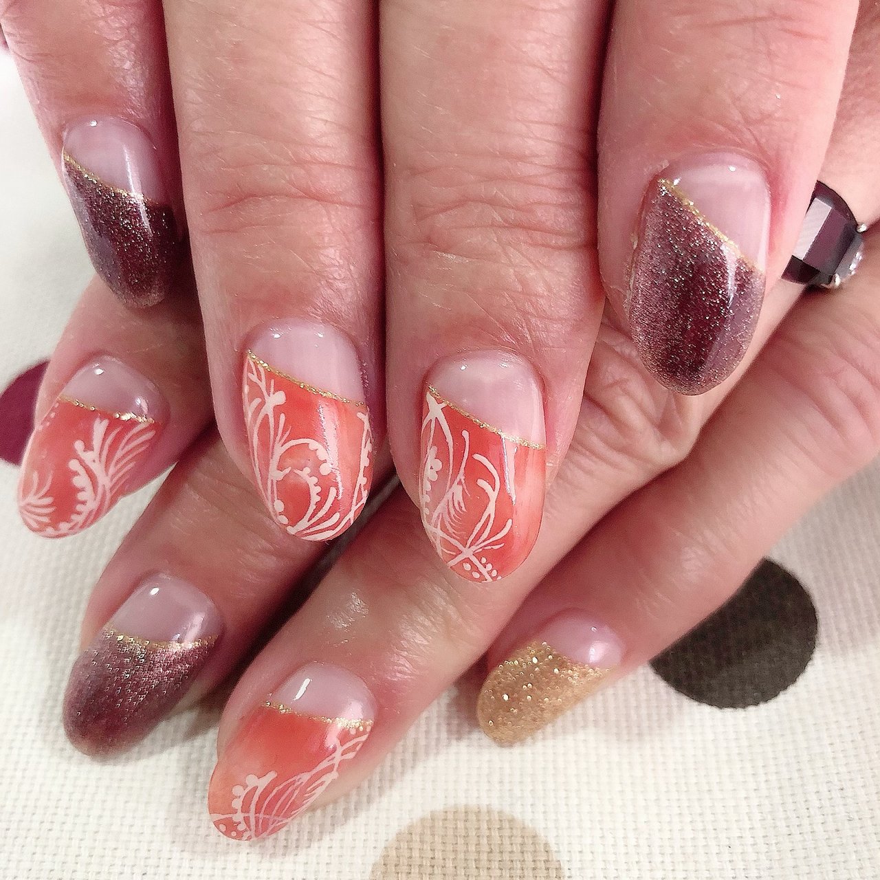 秋 冬 ハンド フレンチ 変形フレンチ Mut ムート のネイルデザイン No ネイルブック