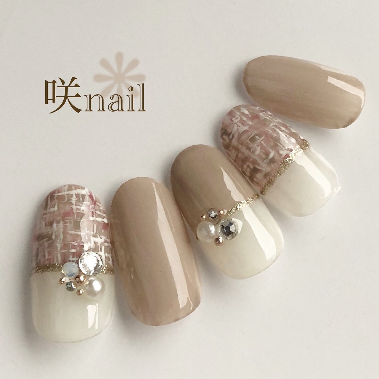 秋 冬 オフィス デート ハンド 咲nail サキネイル のネイルデザイン No ネイルブック