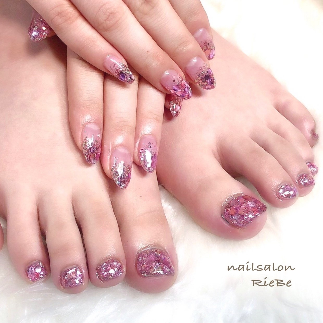 オールシーズン お正月 オフィス パーティー フット Nail Salon Riebe リーヴェ のネイルデザイン No ネイル ブック