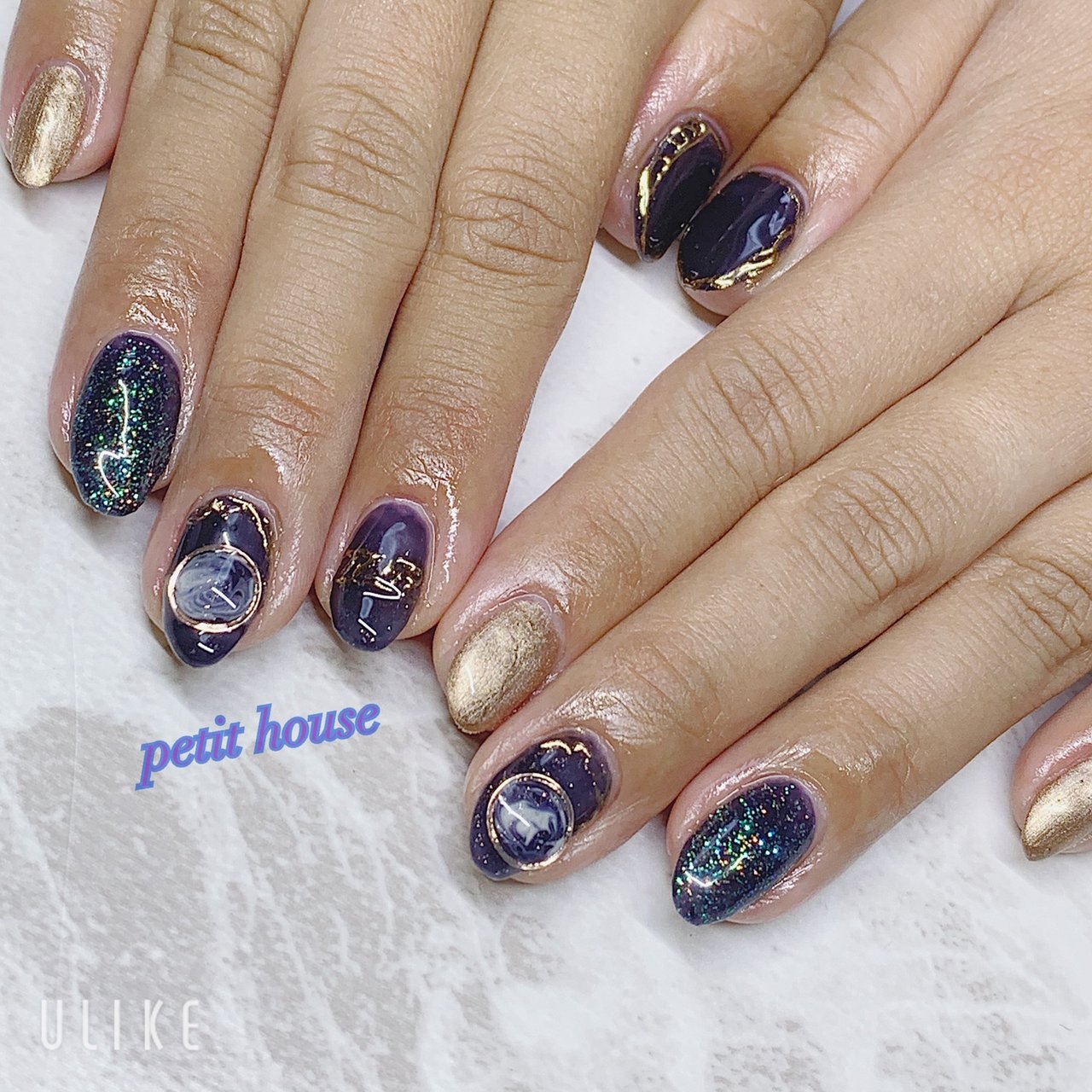 秋 ハンド ミディアム ネイビー ゴールド Nail Eye Petit Houseのネイルデザイン No ネイルブック