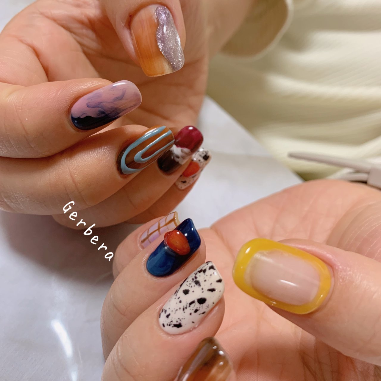 オールシーズン ハンド ロング カラフル ジェル Nail Gerberaのネイルデザイン No ネイルブック