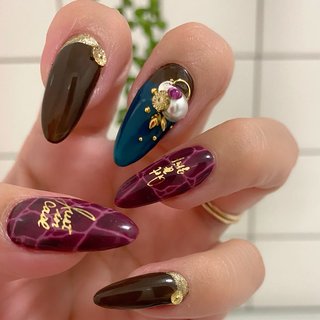 衝撃の激安コスパ・掘り出し物も LOVE｜ネイルブック ジェルネイル・ネイルシール