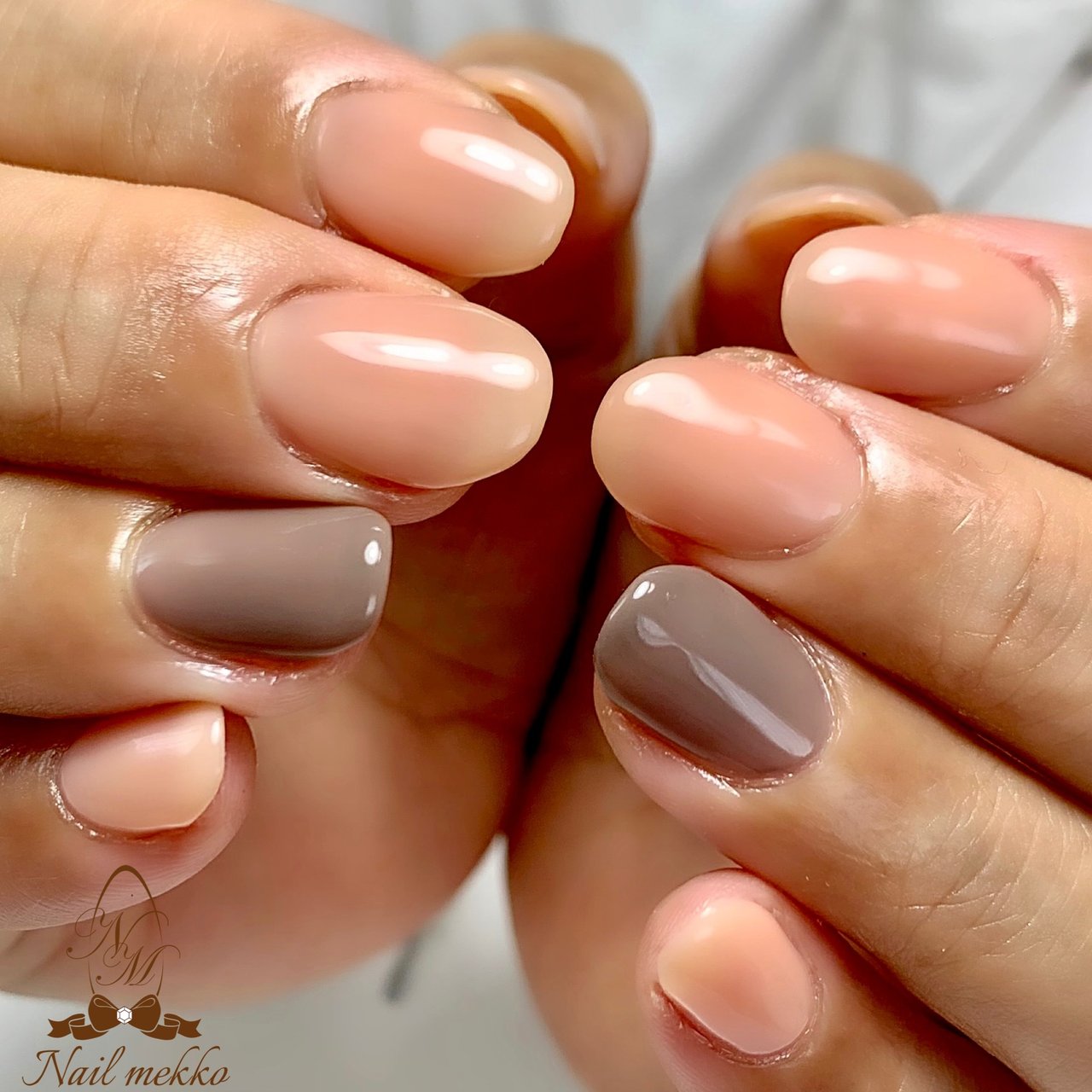 ハンド シンプル ワンカラー ベージュ グレージュ Nail Mekkoのネイルデザイン No ネイルブック