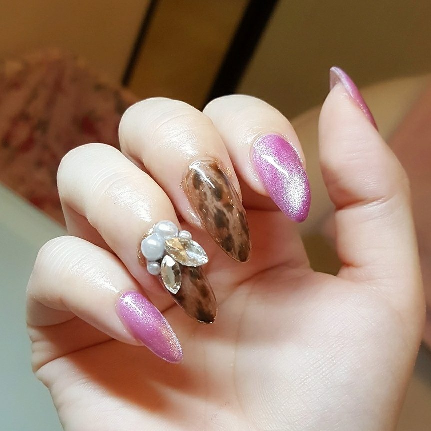 秋 ハンド ビジュー アニマル柄 レオパード Lilasnail Ayaのネイルデザイン No ネイルブック