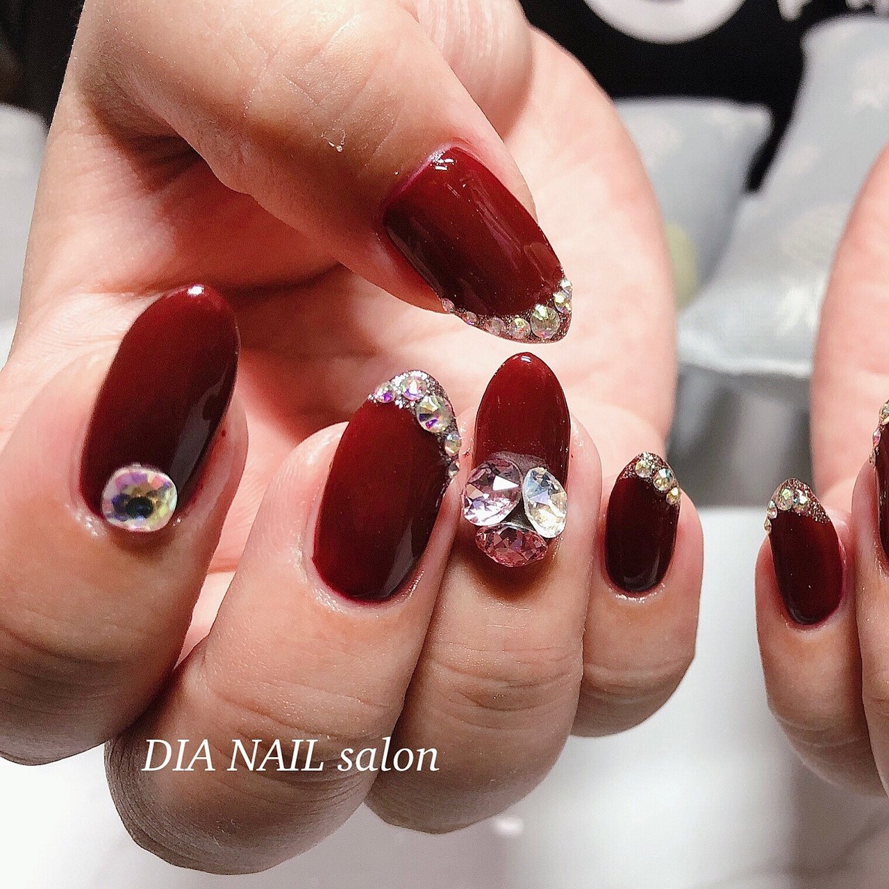 秋 冬 ハンド ボルドー ジェル Dia Nail Salonのネイルデザイン No ネイルブック