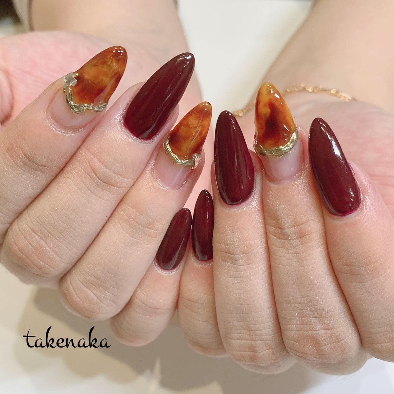 ハンド シンプル ワンカラー ビジュー べっ甲 Nailsalon Jewelのネイルデザイン No ネイルブック