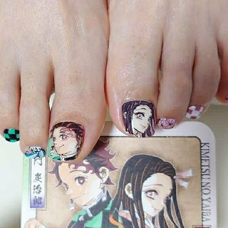 竈門兄妹 / 全集中展用に🌱 、
今日で仙台でやっていた全集中展おわっちゃいましたね😌
イベント行くために!!
と前々から今年最後のフットは鬼滅で!
とおっしゃっていたお客様♥️
今回お題『竈門兄妹』
あとは、絵柄もデザインも任せる
とのことだったので
持っていたコースターの絵にいたしました🌱
、
#南仙台 #南仙台ネイル #プライベートネイルサロン #美爪屋蘭 #仙台市太白区 #太白区ネイル 
#鬼滅の刃ネイル #鬼滅の刃 #竈門炭治郎ネイル #竈門禰豆子ネイル #竈門炭治郎 #竈門禰豆子 #竈門兄妹
#和柄 #和柄ネイル #市松模様 #麻の葉柄 #フットネイル #キャラクターネイル #痛ネイル #痛ネイル仙台 #フット #痛ネイル #キャラクター #シュガー #ピンク #グリーン #お客様 #YUI 美爪屋 蘭 #ネイルブック