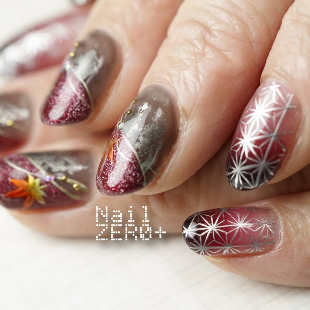 秋 デート 女子会 ハンド 変形フレンチ 塩見隼人 池袋 ネイルゼロプラスのネイルデザイン No ネイルブック