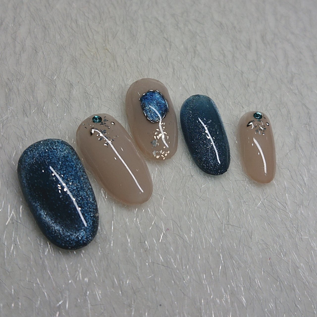 秋 冬 ハンド ラメ ワンカラー La Lune響ヶ丘のネイルデザイン No ネイルブック