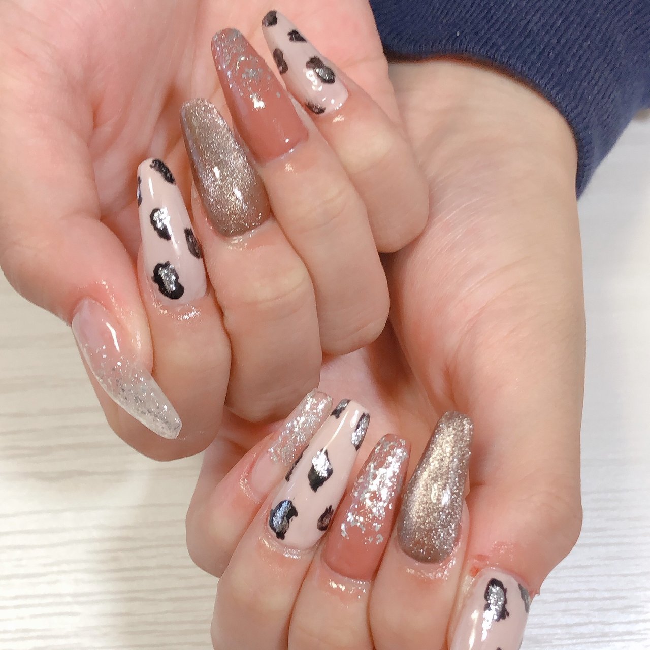 オールシーズン ハンド ラメ アニマル柄 ギャラクシー Saemiのネイルデザイン No ネイルブック