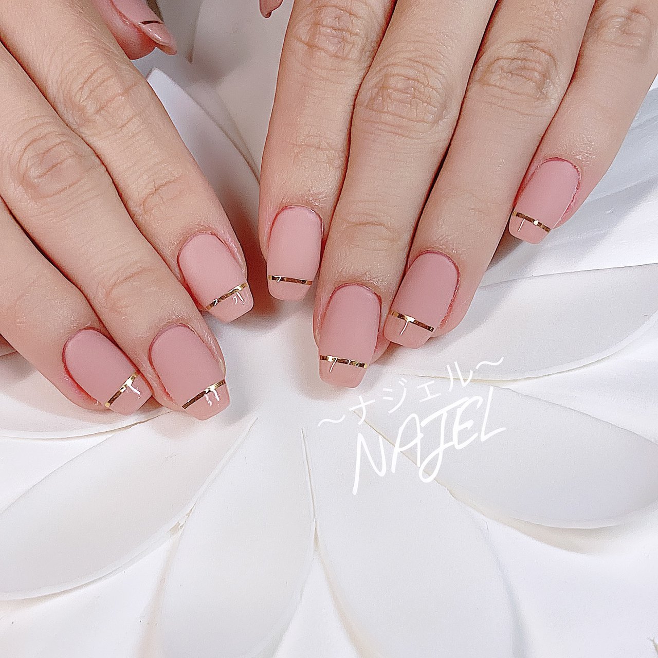 春 秋 パーティー デート ハンド 新井 千穂 Najel のネイルデザイン No ネイルブック