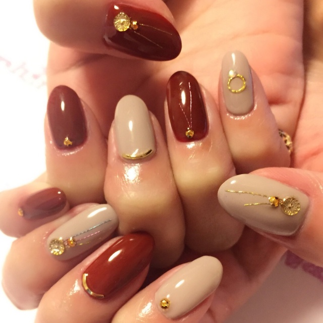 爪染𓇼RisNail｜谷在家のネイルサロン｜ネイルブック