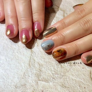 べっ甲 ピンク 左右非対称ネイルのネイルデザイン ネイルブック