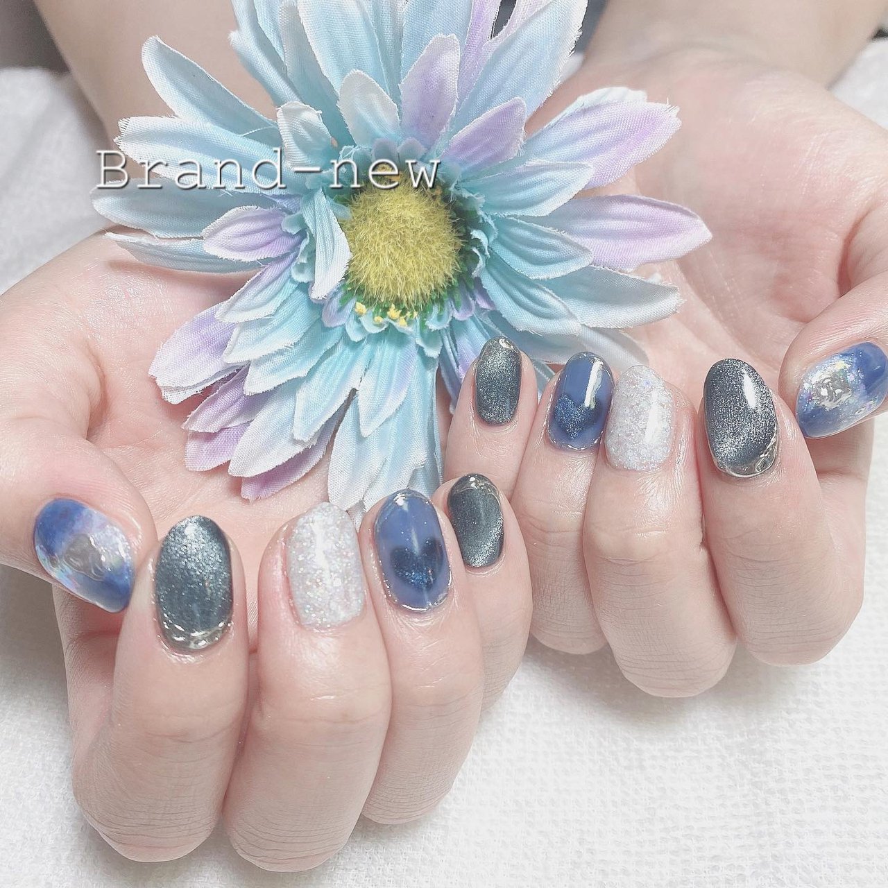 ハンド ラメ ニュアンス マグネット ジェルネイル Meg Brand Newのネイルデザイン No ネイルブック