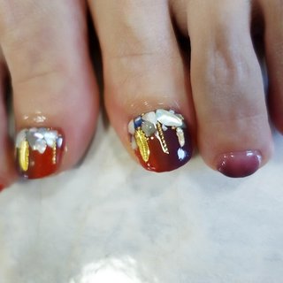 グラデーション オレンジ ペディキュアのネイルデザイン ネイルブック