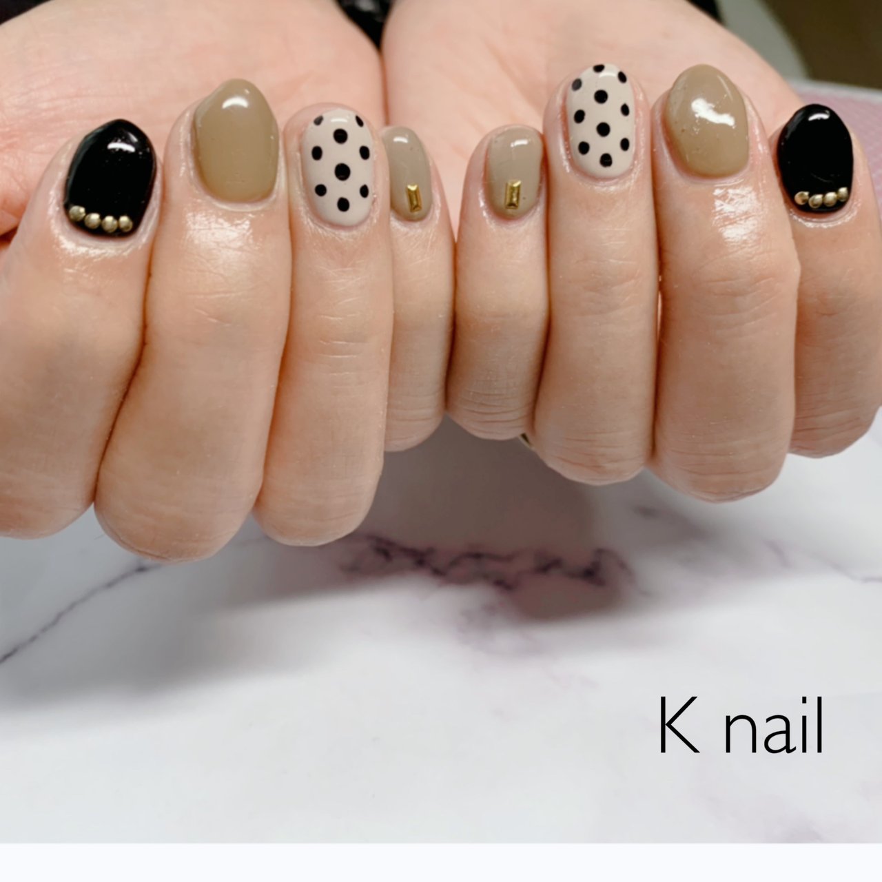 秋 オールシーズン ハンド ドット ショート K Nail Kaoriのネイルデザイン No ネイルブック