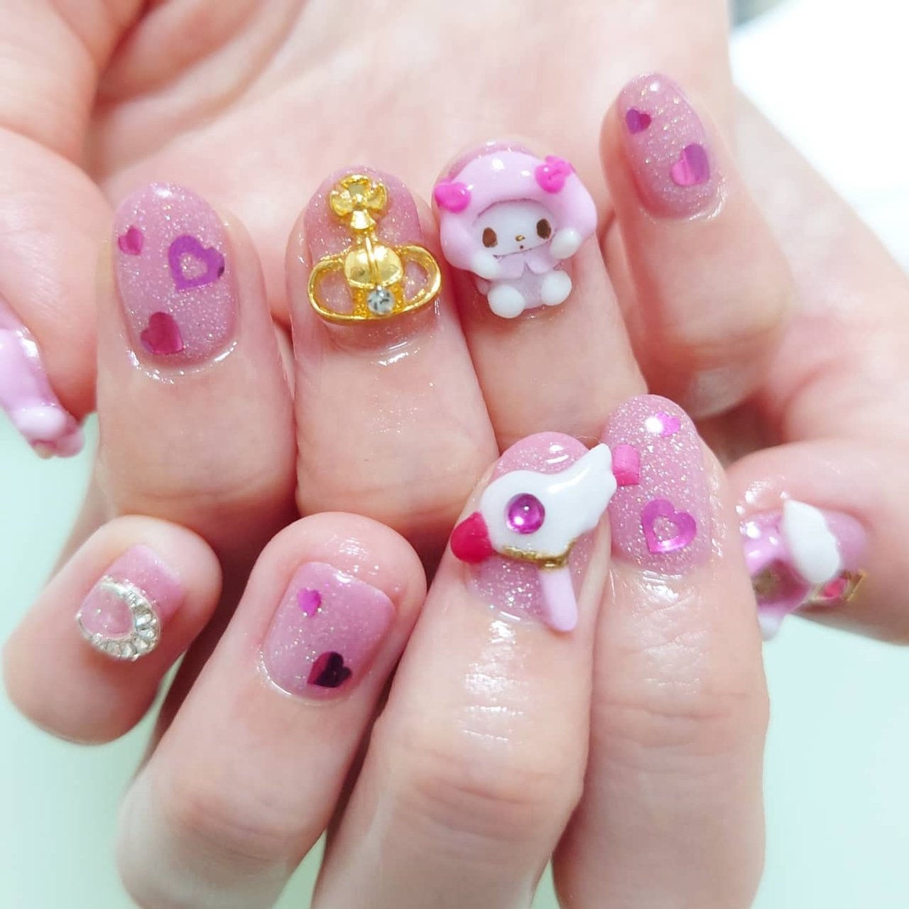 オールシーズン デート 女子会 ハンド ビジュー いろはねいる Asakiのネイルデザイン No ネイルブック