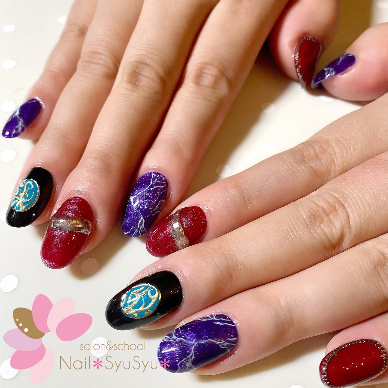 秋 ハンド ラメ 大理石 ブローチ Nail Syusyu ネイルシュシュのネイルデザイン No ネイルブック