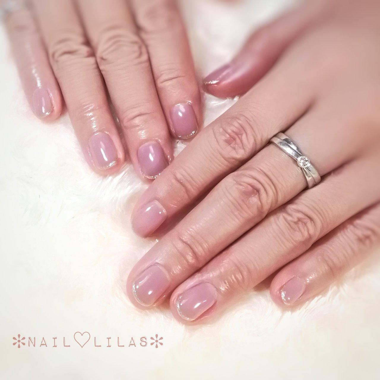 ハンド/シンプル/ラメ/ワンカラー/ベージュ - Kaoriのネイルデザイン