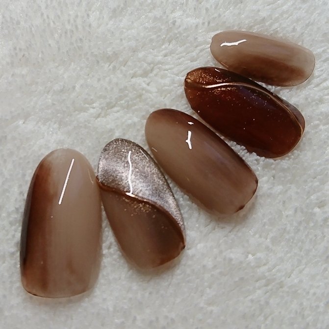 オールシーズン ハンド ニュアンス ベージュ ブラウン 美 ひまわりのネイルデザイン No ネイルブック