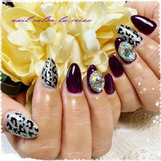 パープル ブラック ゴージャスネイルのネイルデザイン ネイルブック