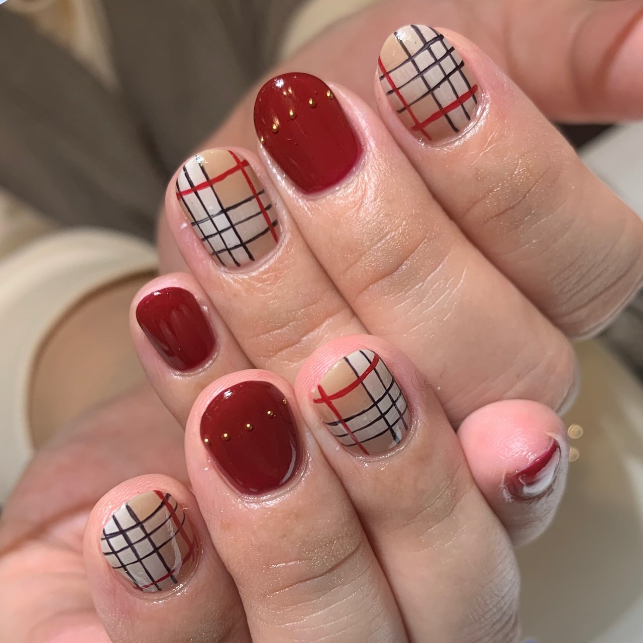 秋 冬 ハンド シンプル チェック Mami Private Nail Salon Fika のネイルデザイン No ネイル ブック