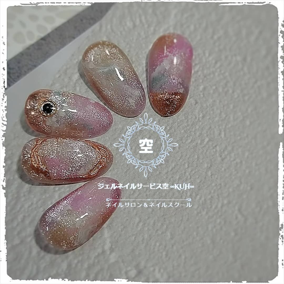 タイダイ 大理石 ニュアンス マグネット ミラー ジェルネイルサービス空 Kuh のネイルデザイン No ネイルブック