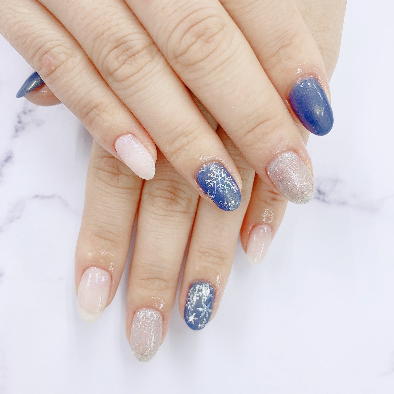 冬 クリスマス オフィス 女子会 ハンド Raku Color Gelのネイルデザイン No ネイルブック