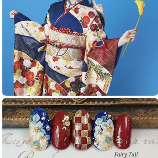 成人式ネイル♡サンプル3 浜辺美波さんの振り袖イメージで作ってみました(^-^)
＊
＊
成人式ネイルチップ・成人式ネイルのご予約受付♪
＊
＊
ネイルチップは、作成に2週間程いただいておりますので、お早めにご依頼くださいませ。
当日お召しになる振り袖の画像やご希望のネイルデザインなどありましたらお申し出ください(^-^)
♡
#成人式ネイル #オーダーネイルチップ #ワンカラーネイル #フラワーネイル #フラワーアート #梅ネイル #桜ネイル #エンボスフラワー #エンボスアート #ホイル #市松模様 #ボルドーネイル #和柄ネイル #ブライダルネイル #ウェディングネイル #ジェル #春ネイル #およばれネイル #大人可愛いネイル #上品ネイル #久喜市 #久喜市ネイル #久喜市ネイルサロン #幸手市ネイル #加須市ネイル #白岡市ネイル #久喜市fairytail #浜辺美波 さん #振り袖 #成人式 #冬 #お正月 #成人式 #ブライダル #ハンド #変形フレンチ #ワンカラー #フラワー #3D #バイカラー #ミディアム #ネイビー #ボルドー #ゴールド #ジェルネイル #ネイルチップ #Fairy Tail 斎藤ゆかり #ネイルブック
