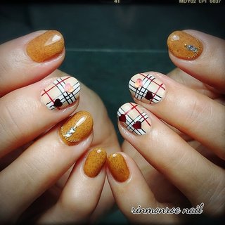 バーバリー柄ネイルのネイルデザイン ネイルブック