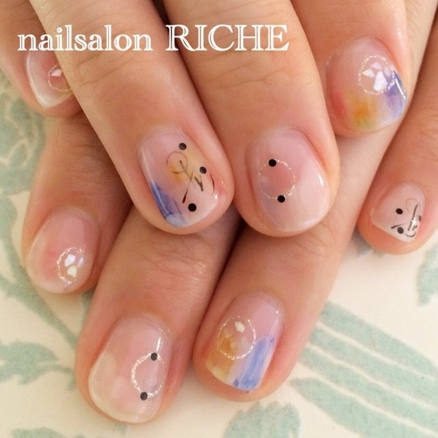 春 ハンド 変形フレンチ ショート ホワイト Nailsalon Richeのネイルデザイン No ネイルブック