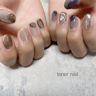 マグネットデザインネイル💫 
#nail
#gelnail
#テネルネイル
#新宿ネイルサロン
#新宿
#パラジェル
#ジェルネイル
#ニュアンスネイル
#ネイル好きな人と繋がりたい
#アシメネイル
#おしゃれネイル
#うねうねミラーネイル
#ミラーネイル
#マグネットネイル #オールシーズン #ライブ #デート #女子会 #ハンド #変形フレンチ #水滴 #ニュアンス #マグネット #ミラー #ショート #グリーン #ブラウン #メタリック #ジェルネイル #お客様 #テネルネイル　tener nail #ネイルブック
