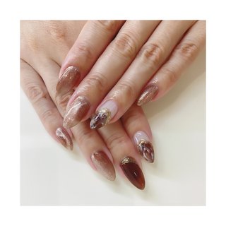 #マツエク#マツex#まつ毛エクステ#solelbio#sol#elbio山梨#甲府#山梨マツエクサロン#山梨ネイルサロン#山梨眉毛エクステ#ネイルサロン#まつ毛エクステサロン#マツエクデザイン#マツパー#アイラッシュカール#おしゃれさんと繋がりたい#nail#ネイル#ジェルネイル#ネイルデザイン#定額ネイル#💅#おすすめネイル#ホットペッパーから予約出来ます#ホットペッパービューティー#マグネットネイル#マグネット#マグネットジェル#シアーブラウン#ラテネイル#アクセサリーネイル #秋 #ハンド #変形フレンチ #シースルー #マグネット #マーブル #ミラー #ミディアム #ブラウン #ゴールド #ジェルネイル #お客様 #SOL elbio #ネイルブック