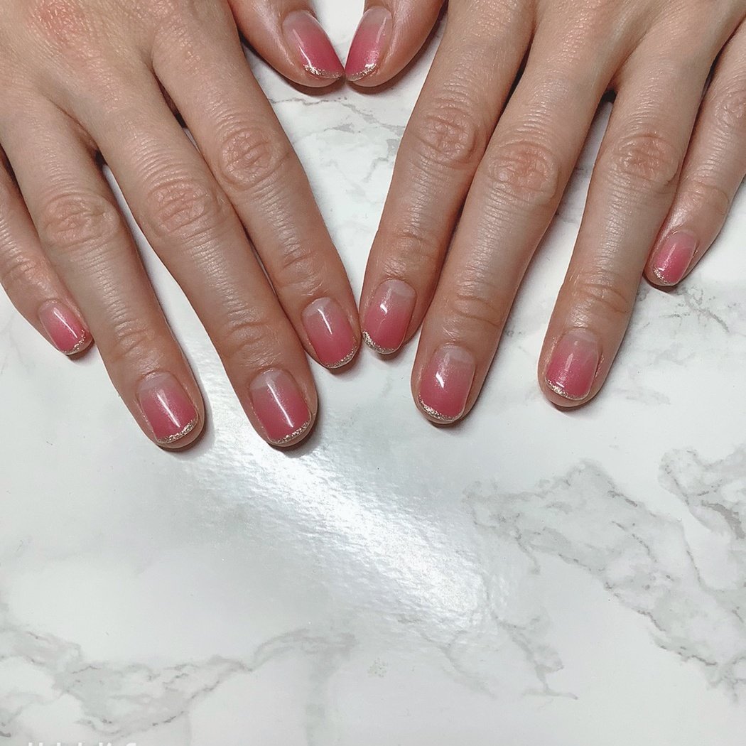 冬 ハンド シンプル グラデーション ラメ 今内知津子のネイルデザイン No ネイルブック