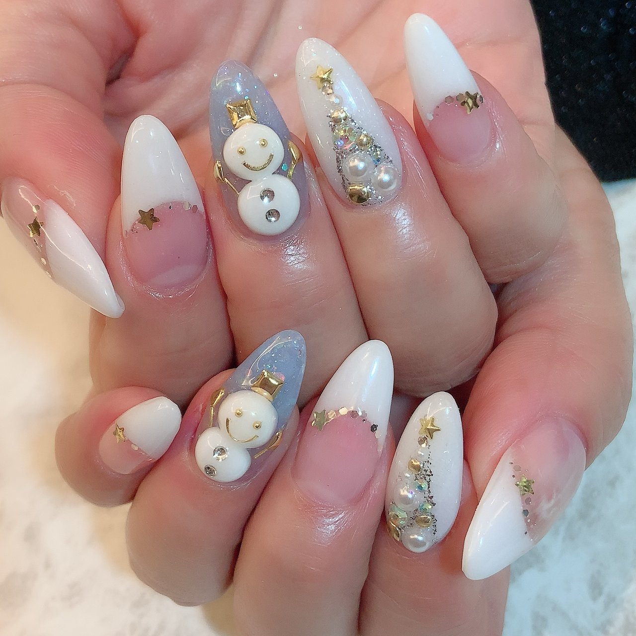 冬 ハンド フレンチ ミディアム ホワイト Nailsalondecorのネイルデザイン No ネイルブック