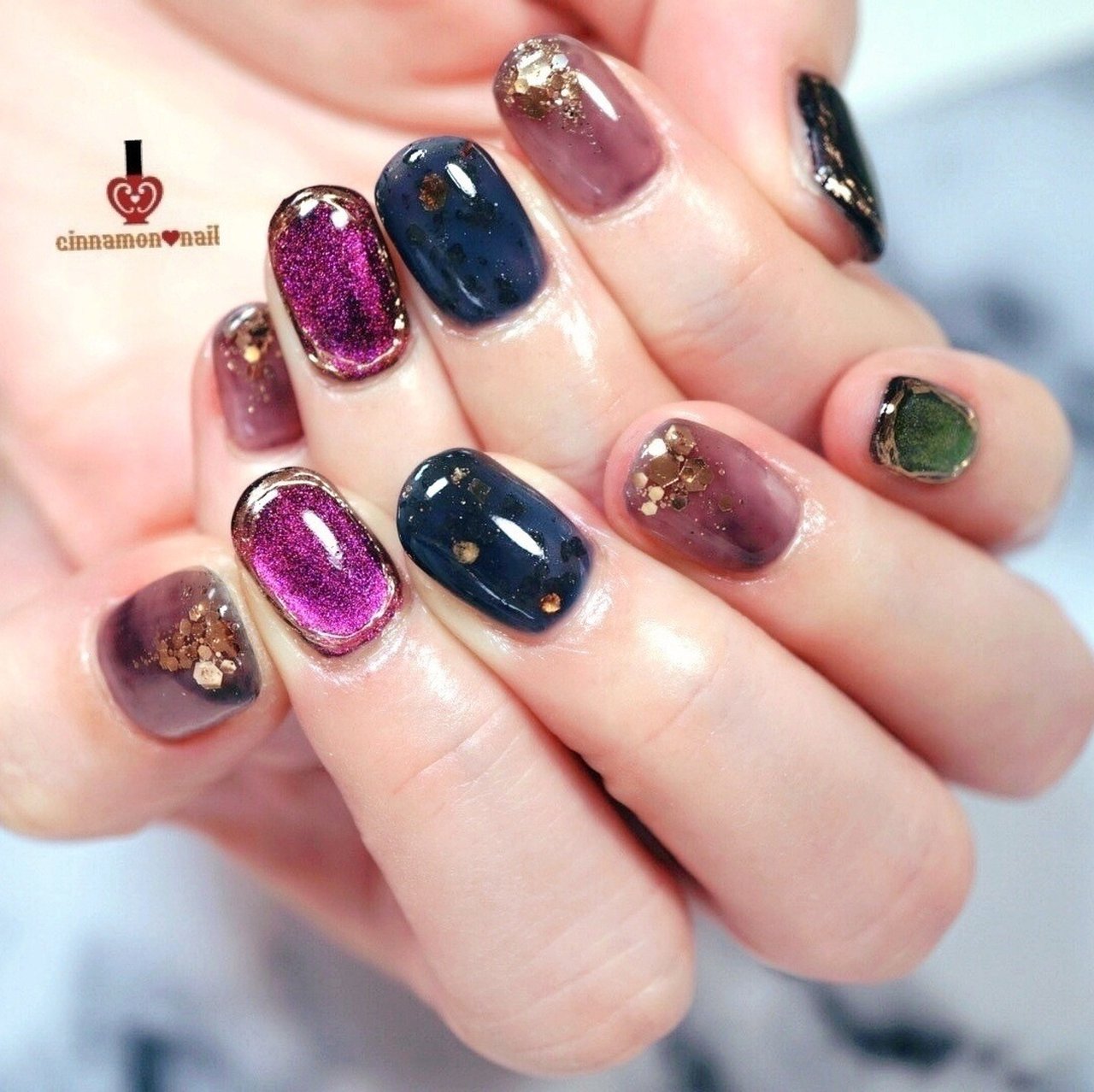 オールシーズン ハンド シースルー ニュアンス マグネット Cinnamon Nail Maikoのネイルデザイン No ネイル ブック