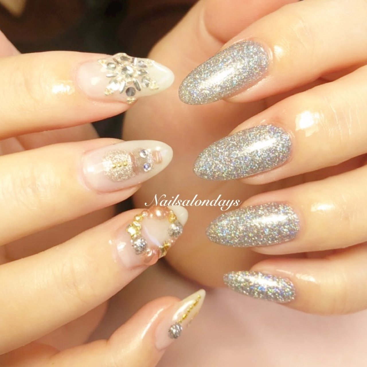 冬 クリスマス パーティー デート ハンド Nail Salon Daysのネイルデザイン No ネイルブック