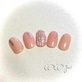 #アートし放題コース💅💕 #冬ネイル デザイン♡

さり気ない#ツイード 
お好きなカラーに変更もOK♥️

#秋ネイル #秋冬ネイル #冬 #冬ネイル2020 #クリスマス #クリスマスネイル #雪の結晶 #クリスマスツリー #秋 #冬 #オールシーズン #オフィス #ハンド #ツイード #雪の結晶 #ミラー #アイシング #ホワイト #ピンク #グレージュ #ジェルネイル #ネイルチップ #sa #ネイルブック