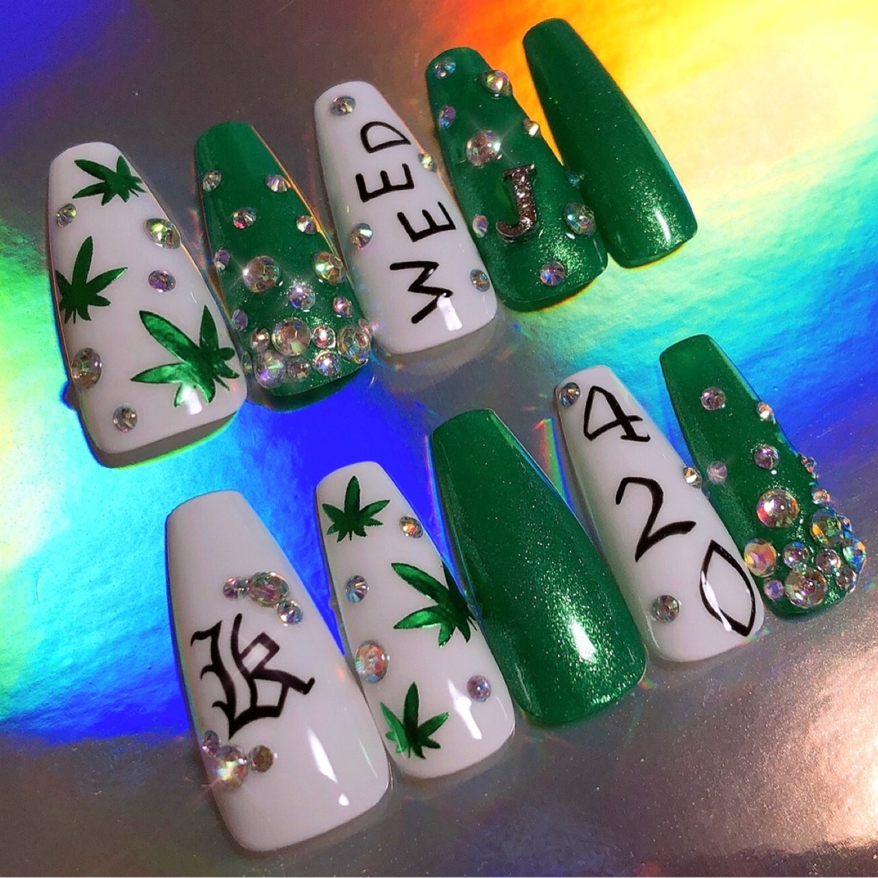 ハンド ロング ホワイト グリーン ジェル Suzu6のネイルデザイン No ネイルブック