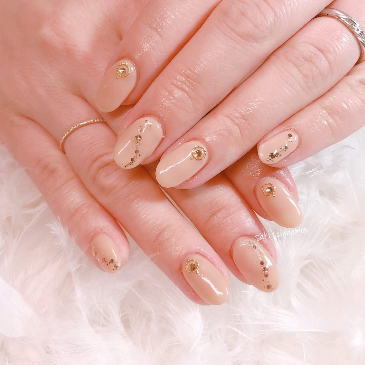 冬 シンプル ホログラム ラメ ワンカラー Saki Cinnamonのネイルデザイン No ネイルブック