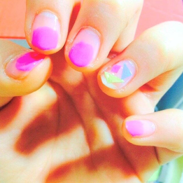 ピンク マニキュア セルフネイル 竹内凜のネイルデザイン No ネイルブック