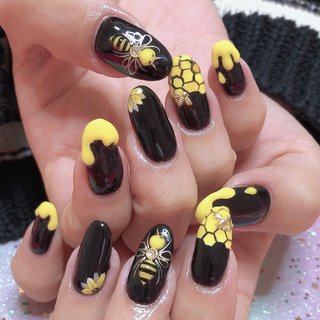 蜂の巣のネイルデザイン｜ネイルブック