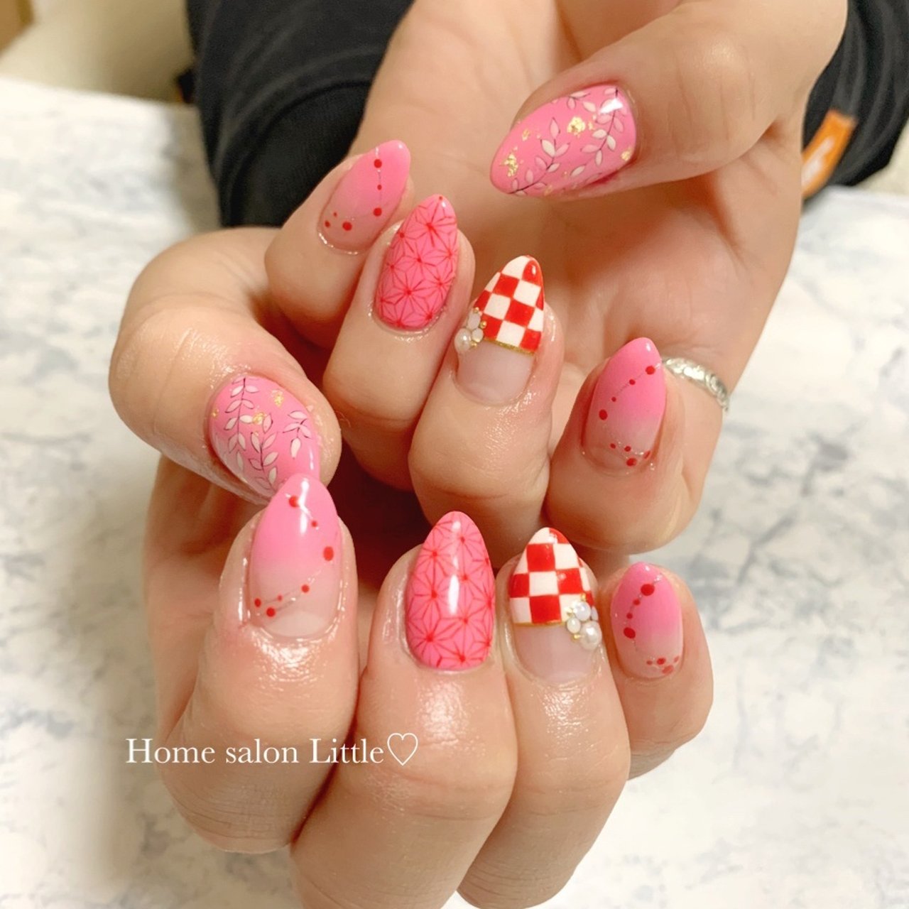 ハンド ピンク レッド ジェルネイル お客様 ホームサロンlittleのネイルデザイン No ネイルブック