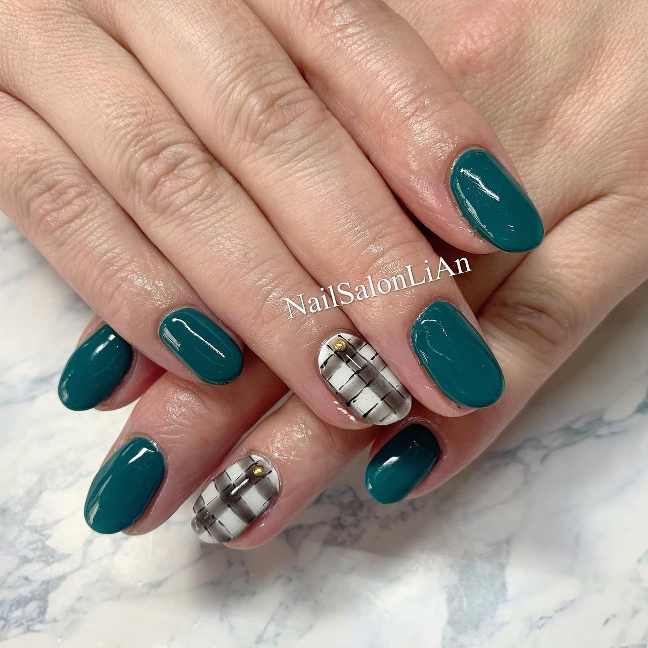 秋 冬 ハンド ワンカラー チェック Yukariのネイルデザイン No ネイルブック