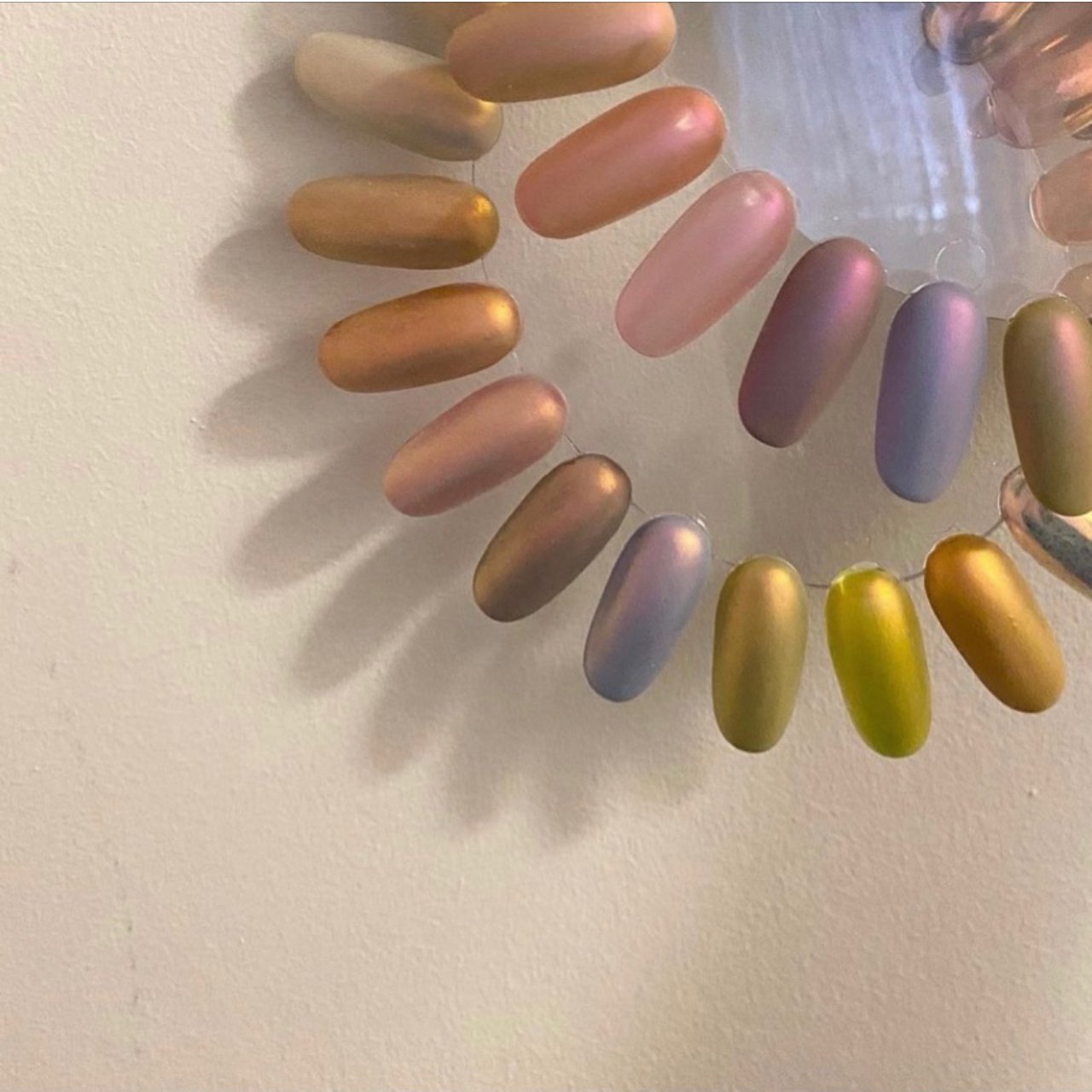 オールシーズン ジェル ネイルチップ Cherie La Mer 原宿店のネイルデザイン No 5923727 ネイルブック