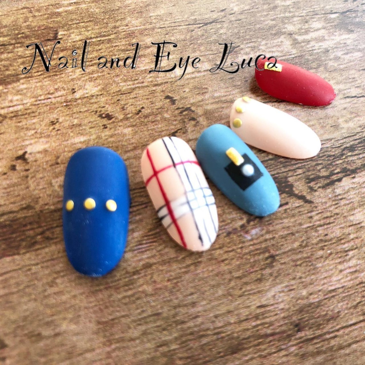 冬 オールシーズン 旅行 ライブ ハンド Nail And Eye Lucaのネイルデザイン No ネイルブック