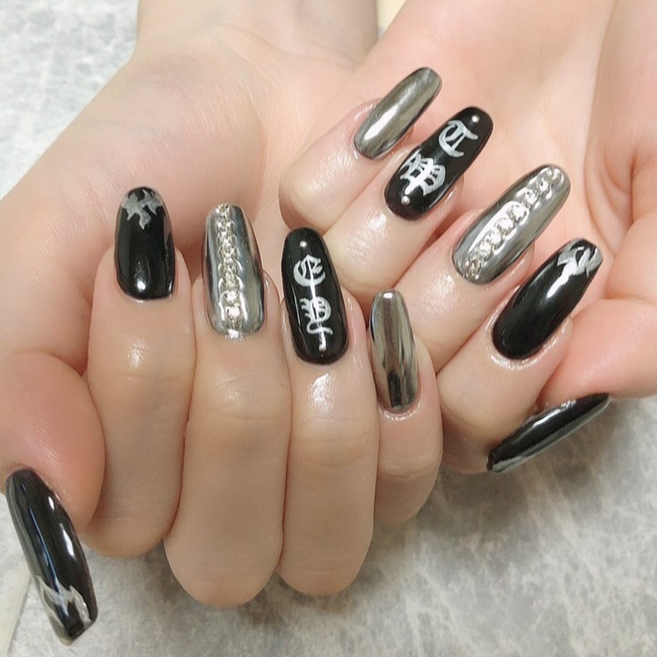 オールシーズン/ハンド/ブラック/シルバー/ジェルネイル - YUKARI