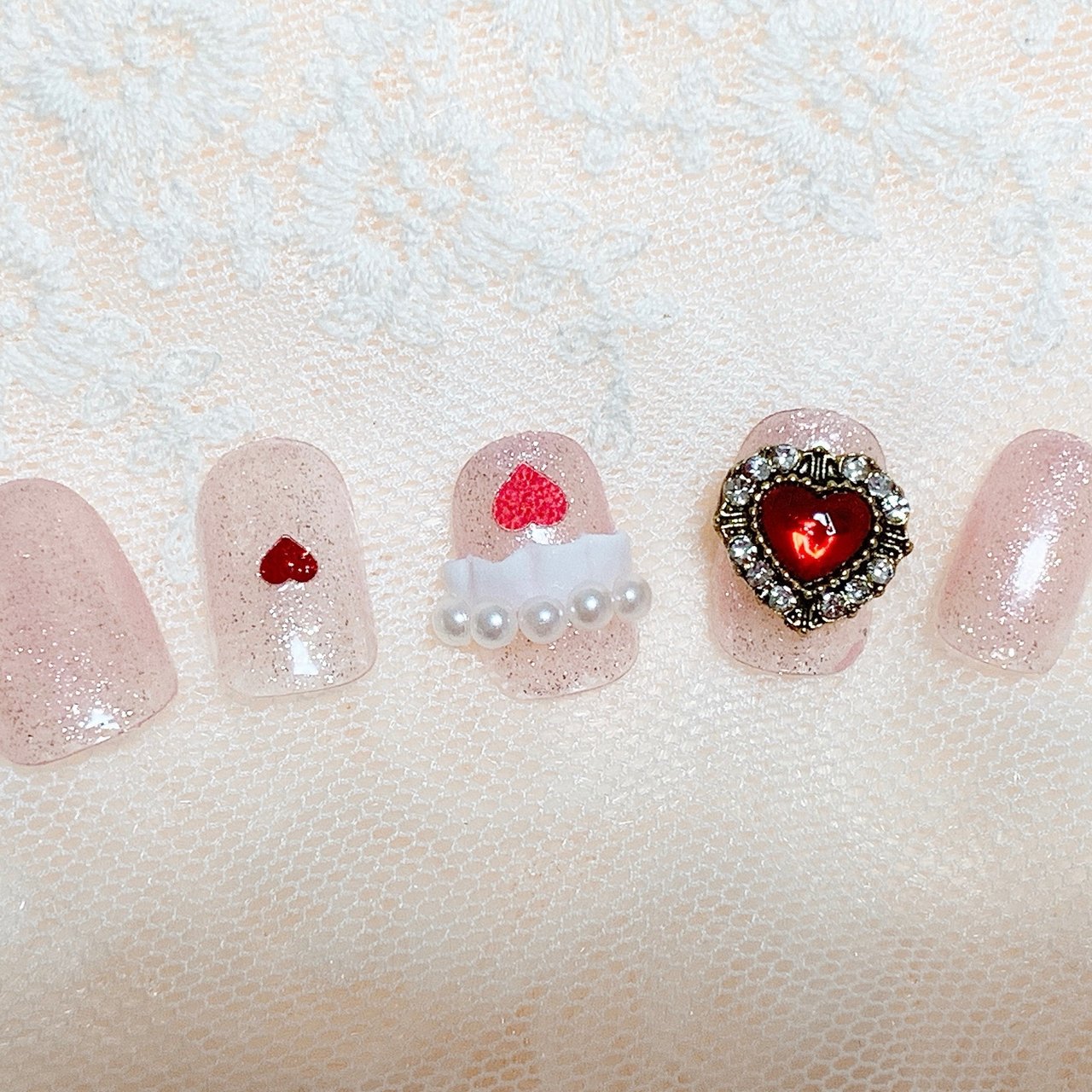 冬 オールシーズン バレンタイン デート ハンド Twincle Nailのネイルデザイン No ネイルブック