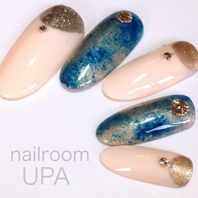 ハンド アンティーク ベージュ ジェル ネイルチップ Nailroomupaのネイルデザイン No 896876 ネイルブック